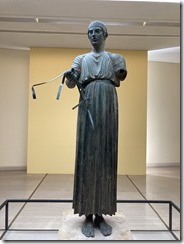 Statue Delphi lady Statue Delphi lady