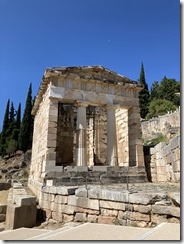 temple Delphi temple Delphi